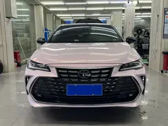 2022 Toyota Avalon 2.0L Luxury, белый — фото 2