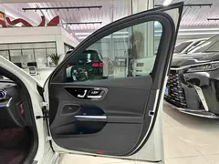 2023 Mercedes-Benz C-Class C 260 L Sport, белый — фото 32