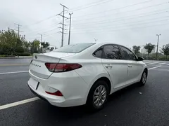 2020 Hyundai Elantra 1.6L AT GL, белый — фото 25