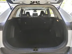 2021 Toyota RAV4 2.0L CVT 4WD Premium, белый — фото 8