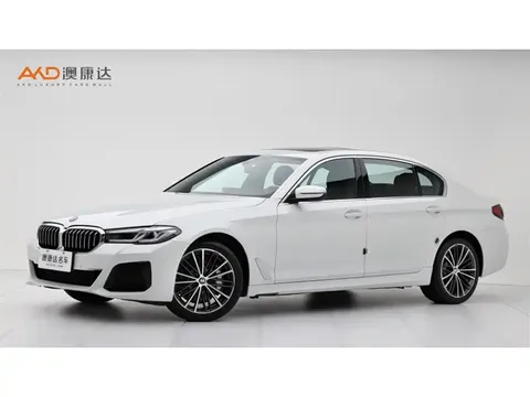 2022 BMW 5 Series 530Li 2.0T Leading M Sport Package