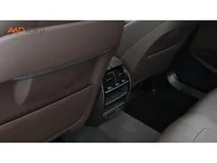 2022 BMW 5 Series 530Li 2.0T Leading M Sport Package, белый — фото 9