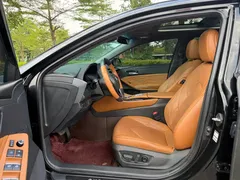 2023 Toyota Avalon Hybrid 2.5L XLE Premium, чёрный — фото 11