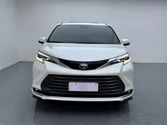 2021 Toyota Sienna 2.5L Hybrid Premium, белый — фото 2