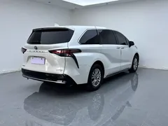 2021 Toyota Sienna 2.5L Hybrid Premium, белый — фото 5