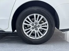 2021 Toyota Sienna 2.5L Hybrid Premium, белый — фото 7