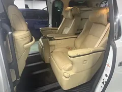 2021 Toyota Alphard Hybrid 2.5L Premium, белый — фото 6