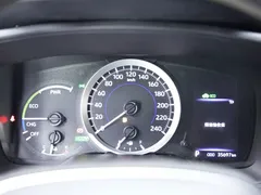 2022 Toyota Levin Hybrid 1.8H E-CVT Luxury — фото 10