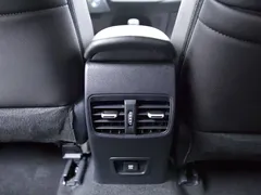 2022 Toyota Levin Hybrid 1.8H E-CVT Luxury — фото 15