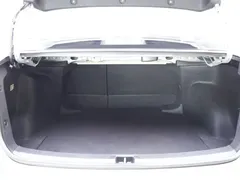 2022 Toyota Levin Hybrid 1.8H E-CVT Luxury — фото 18