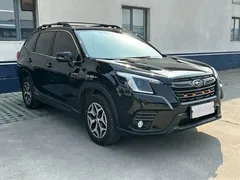 2022 Subaru Forester 2.0i AWD Luxury EyeSight, чёрный — фото 3