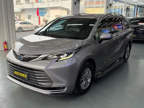 2021 Toyota Sienna 2.5L Hybrid Premium
