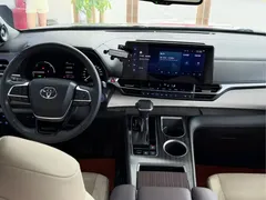 2021 Toyota Sienna 2.5L Hybrid Premium — фото 11