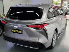 2021 Toyota Sienna 2.5L Hybrid Premium — фото 16