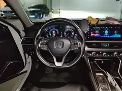 2022 Honda Accord 2.0L Hybrid, белый — фото 11