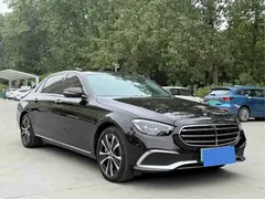 2023 Mercedes-Benz E-Class E 350 e L PHEV Sedan, чёрный — фото 3