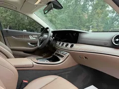2023 Mercedes-Benz E-Class E 350 e L PHEV Sedan, чёрный — фото 9