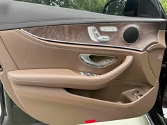 2023 Mercedes-Benz E-Class E 350 e L PHEV Sedan, чёрный — фото 14