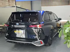 2023 Toyota Sienna 2.5L Hybrid Comfort, чёрный — фото 26
