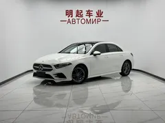 2022 Mercedes-Benz A-Class A 180 L Sport Sedan, белый — фото 1