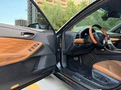 2019 Toyota Avalon Hybrid 2.5L XLE Premium, чёрный — фото 6