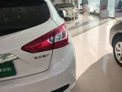2021 Nissan Tiida 1.6L CVT, белый — фото 8