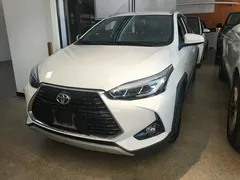 2021 Toyota Yaris L Zhixuan X 1.5L CVT Luxury, белый — фото 1