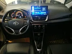 2021 Toyota Yaris L Zhixuan X 1.5L CVT Luxury, белый — фото 12