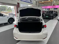 2021 Toyota Corolla 1.2T S-CVT Pioneer Plus, белый — фото 8