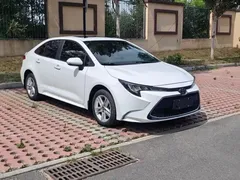 2022 Toyota Levin 185T CVT Luxury, белый — фото 3