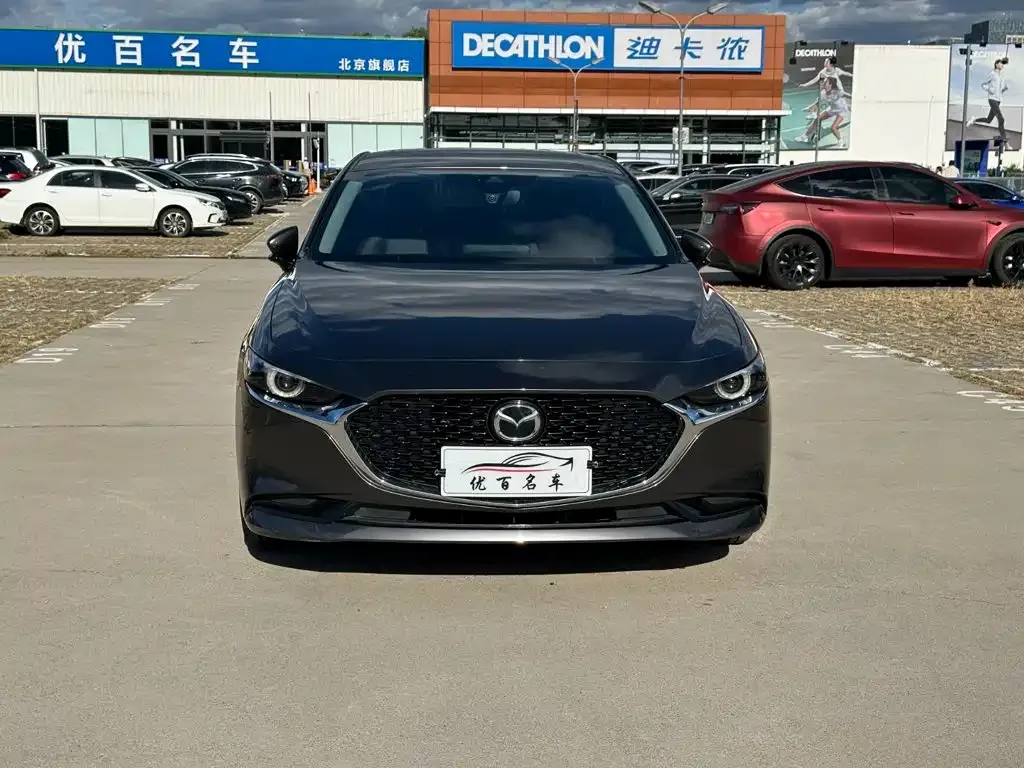 2022 Mazda 3 2.0L AT