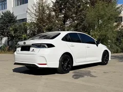 2021 Toyota Corolla TNGA 1.5L CVT GR Sport, белый — фото 5