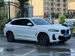 2022 BMW X4 25i M Sport Package, белый — фото 3