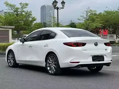 2021 Mazda 3 2.0L AT, белый — фото 7