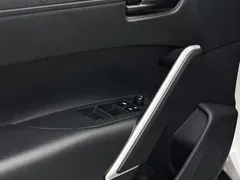 2023 Toyota Frontlander 2.0L CVT Leading, белый — фото 15