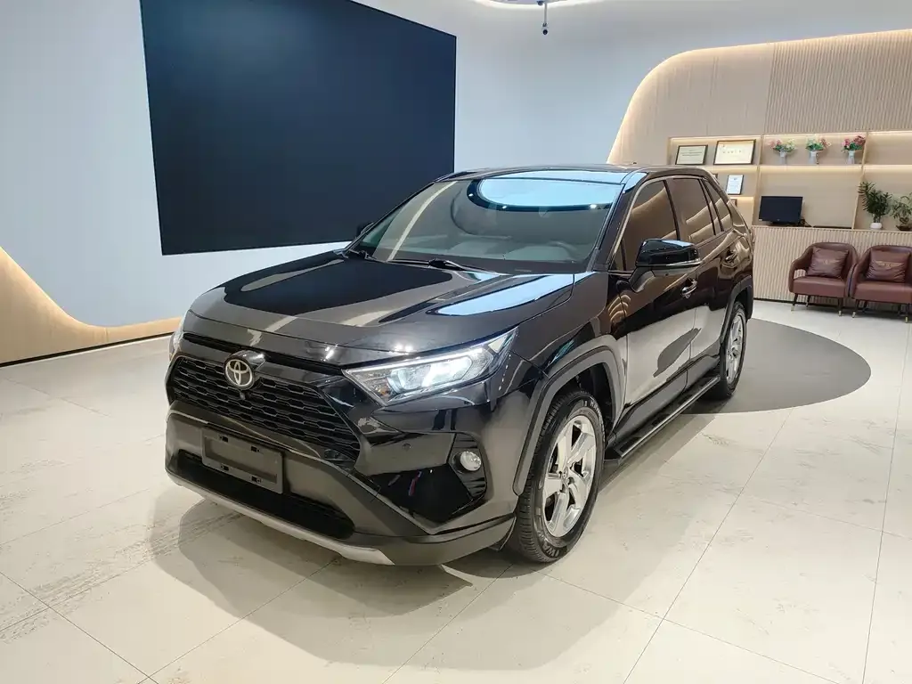 2021 Toyota RAV4 2.0L CVT 2WD Fashion
