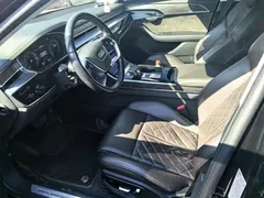 2021 Audi A8L 50 TFSI quattro Comfort, чёрный — фото 2