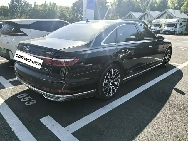 2021 Audi A8L 50 TFSI quattro Comfort