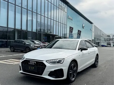 2022 Audi A4L 40 TFSI Luxury Sport