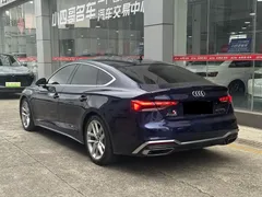 2021 Audi A5 Sportback 40 TFSI Fashion, синий — фото 3