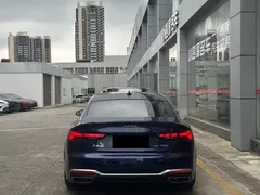 2021 Audi A5 Sportback 40 TFSI Fashion, синий — фото 4
