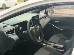 2022 Toyota Levin Hybrid 1.8H E-CVT Luxury, белый — фото 4