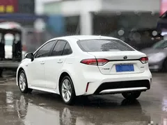 2022 Toyota Levin Hybrid 1.8H E-CVT Luxury, белый — фото 9