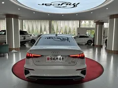 2023 Audi A3L Limousine 35 TFSI Sport, белый — фото 6