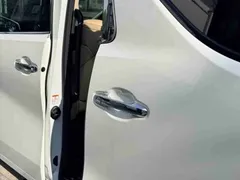2020 Toyota Alphard 2.5L Hybrid Luxury, белый — фото 3