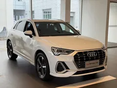 2020 Audi Q3 35 TFSI Fashion Sport, белый — фото 3