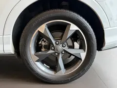 2020 Audi Q3 35 TFSI Fashion Sport, белый — фото 10