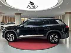 2023 Audi Q6 40 TFSI quattro Light, чёрный — фото 8