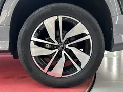 2023 Audi Q6 40 TFSI quattro Light, чёрный — фото 41