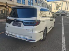 2022 Honda Elysion 2.0L e:HEV Classic — фото 16